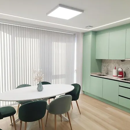 Elegancia Y Modernidad En Pleno Centro אוביידו